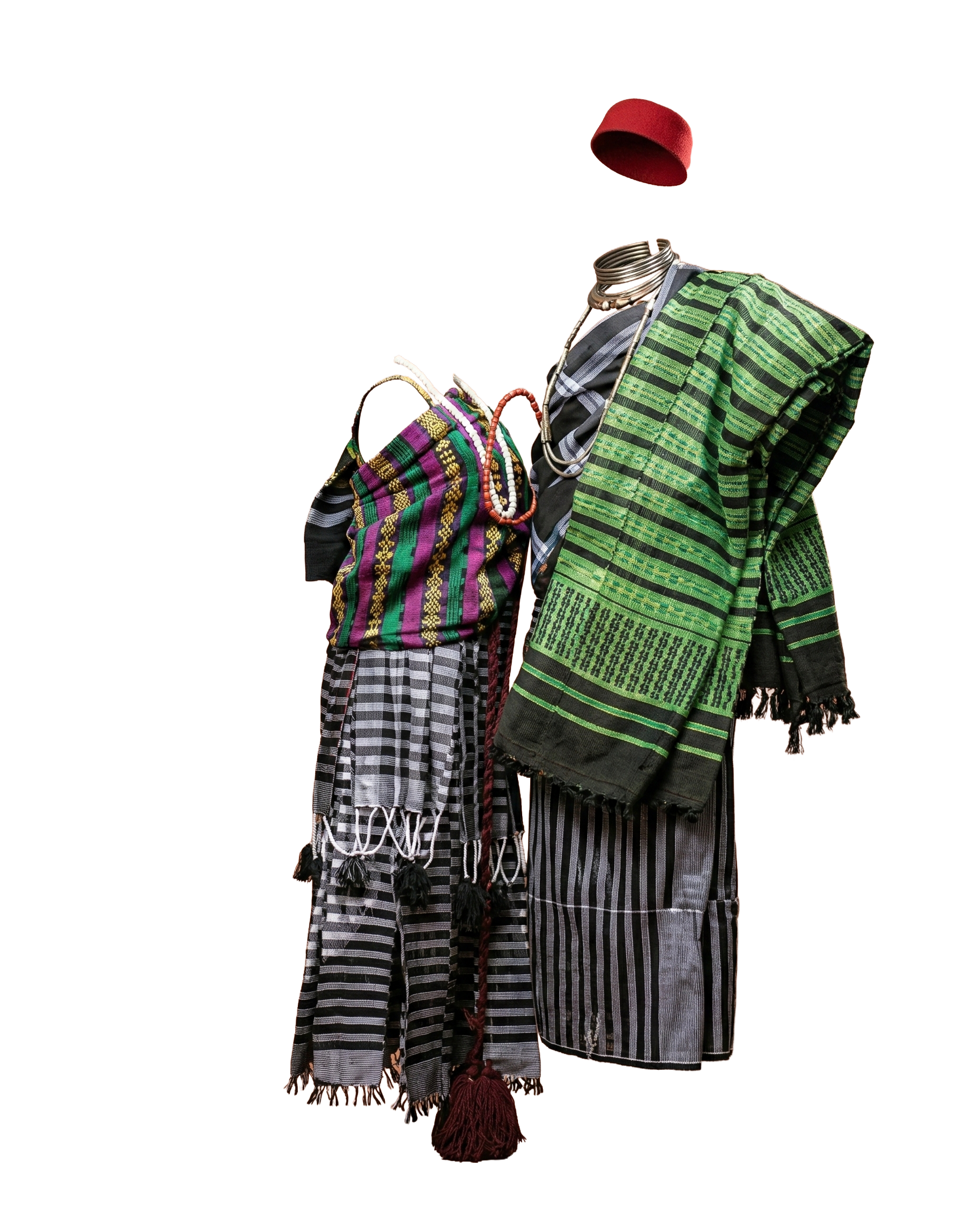 Tissage Mankagne d'exception aux motifs géométriques symbolisant la lignée et l'honneur